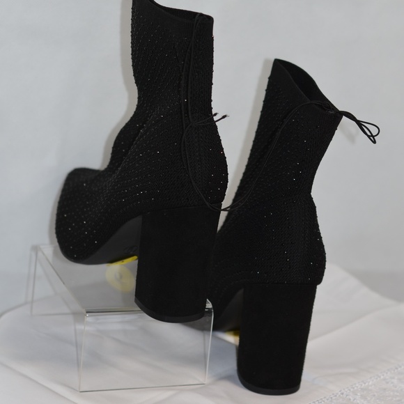 Black Crystal Booties SZ 9 NWT MIA - Picture 5 of 11